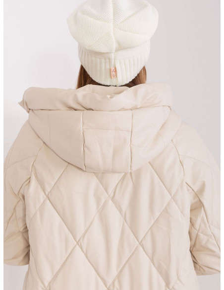 Bonnet model 187434 Rue Paris